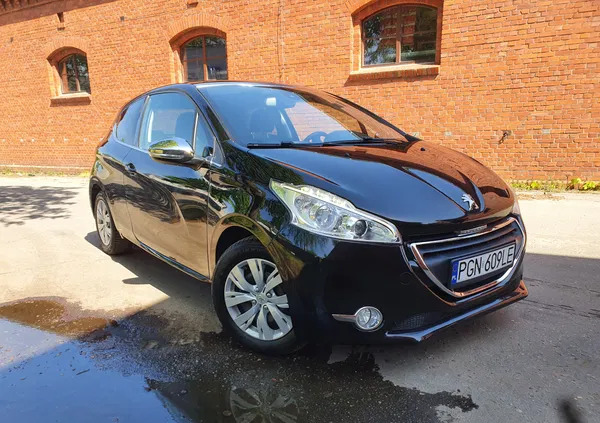 samochody osobowe Peugeot 208 cena 24900 przebieg: 146393, rok produkcji 2014 z Mława